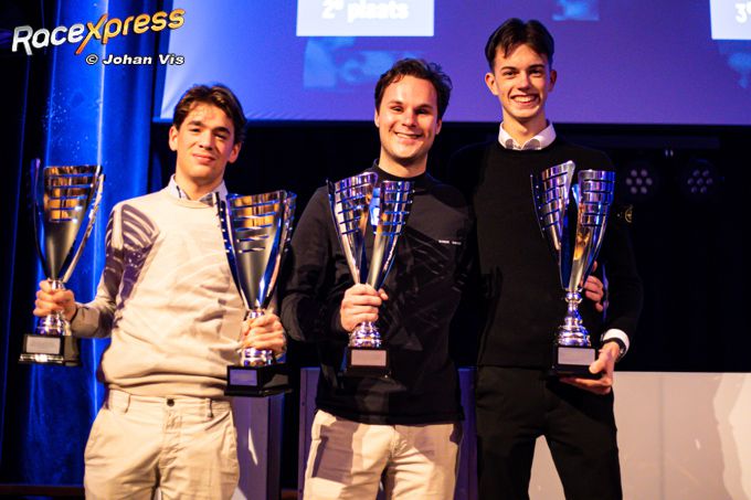 Huldiging BMW M2 CS Racing Cup Benelux kampioenen seizoen 2022