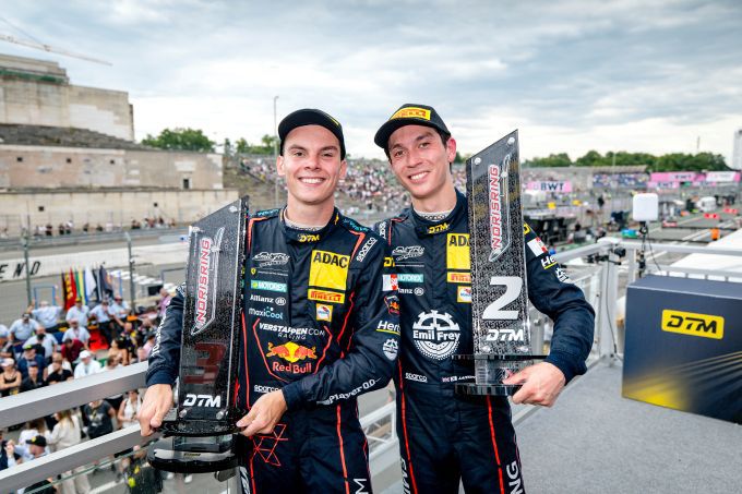 DTM Norisring 2025 Foto 4 Thierry Vermeulen en Jack Aitken op P3 en P2 op het podium