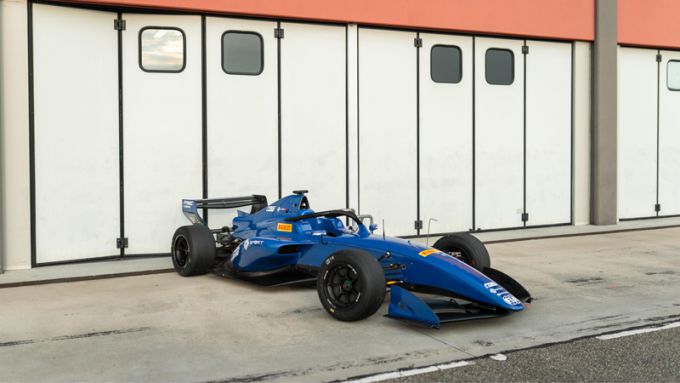 De nieuwe Tatuus T-326 onthuld in Monza