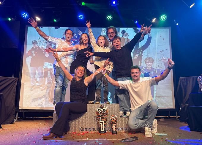 Max van den Heuvel gehuldigd voor kampioenschap NXT GP