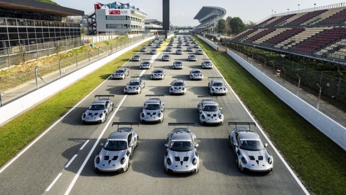 Porsche Mobil 1 Supercup 120x Porsche 911 Cup 2026 foto PN 1