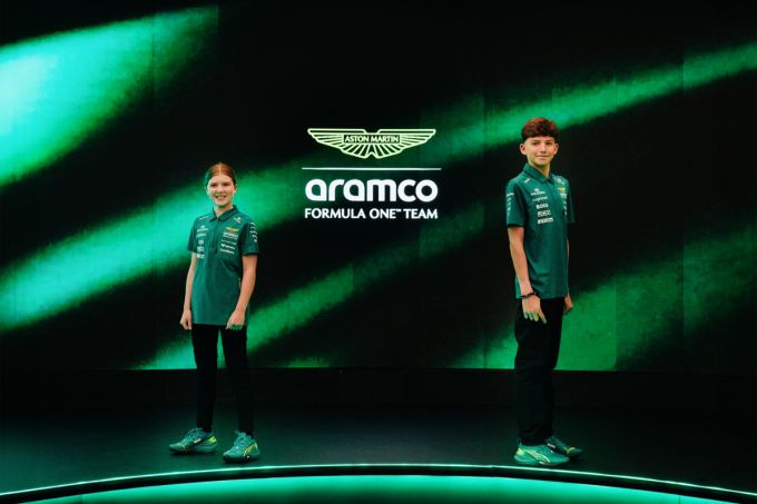 Aston Martin Aramco Formula One™ Team breidt Driver Academy uit met Ava Lawrence en Roland Nagy