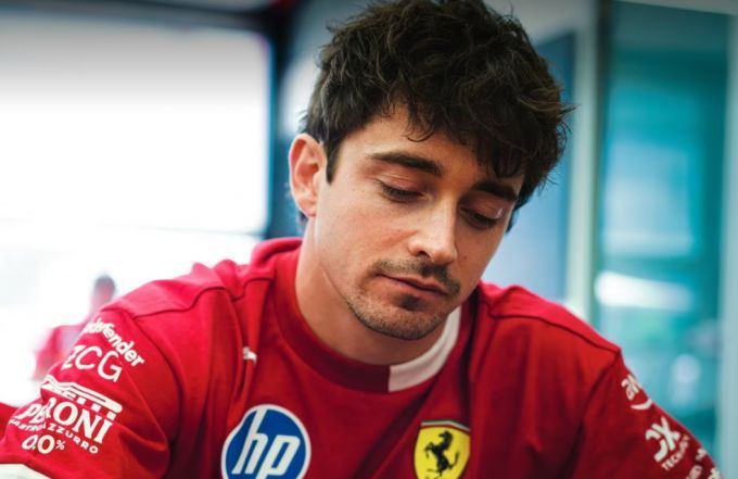 Charles Leclerc crash BArcelona